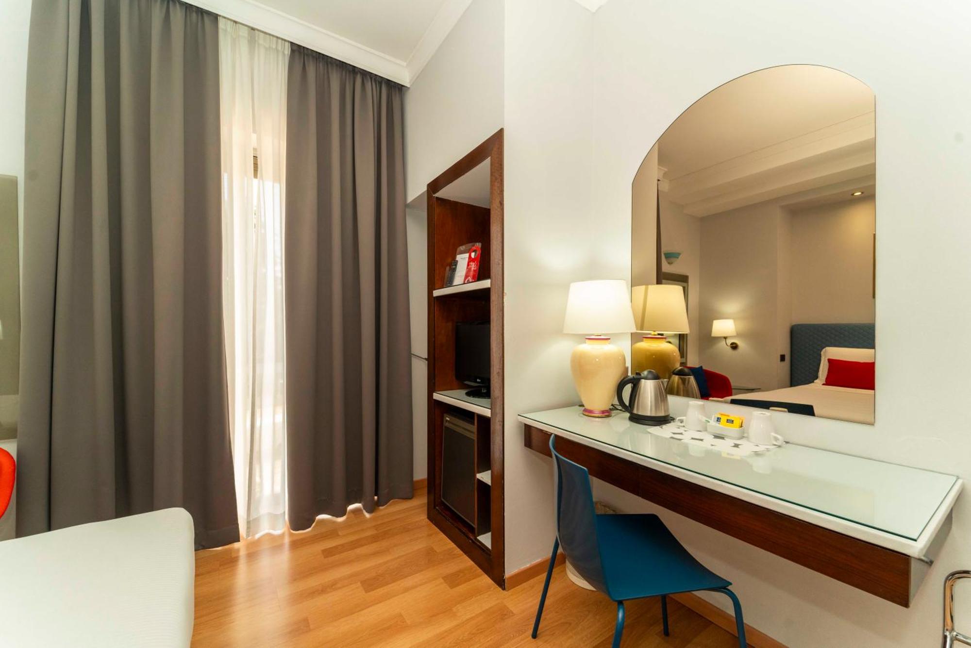 Royal Centro Congressi Hotel 4*
