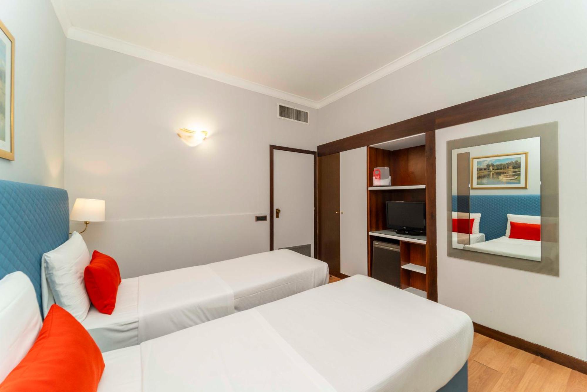 Royal Centro Congressi 4*