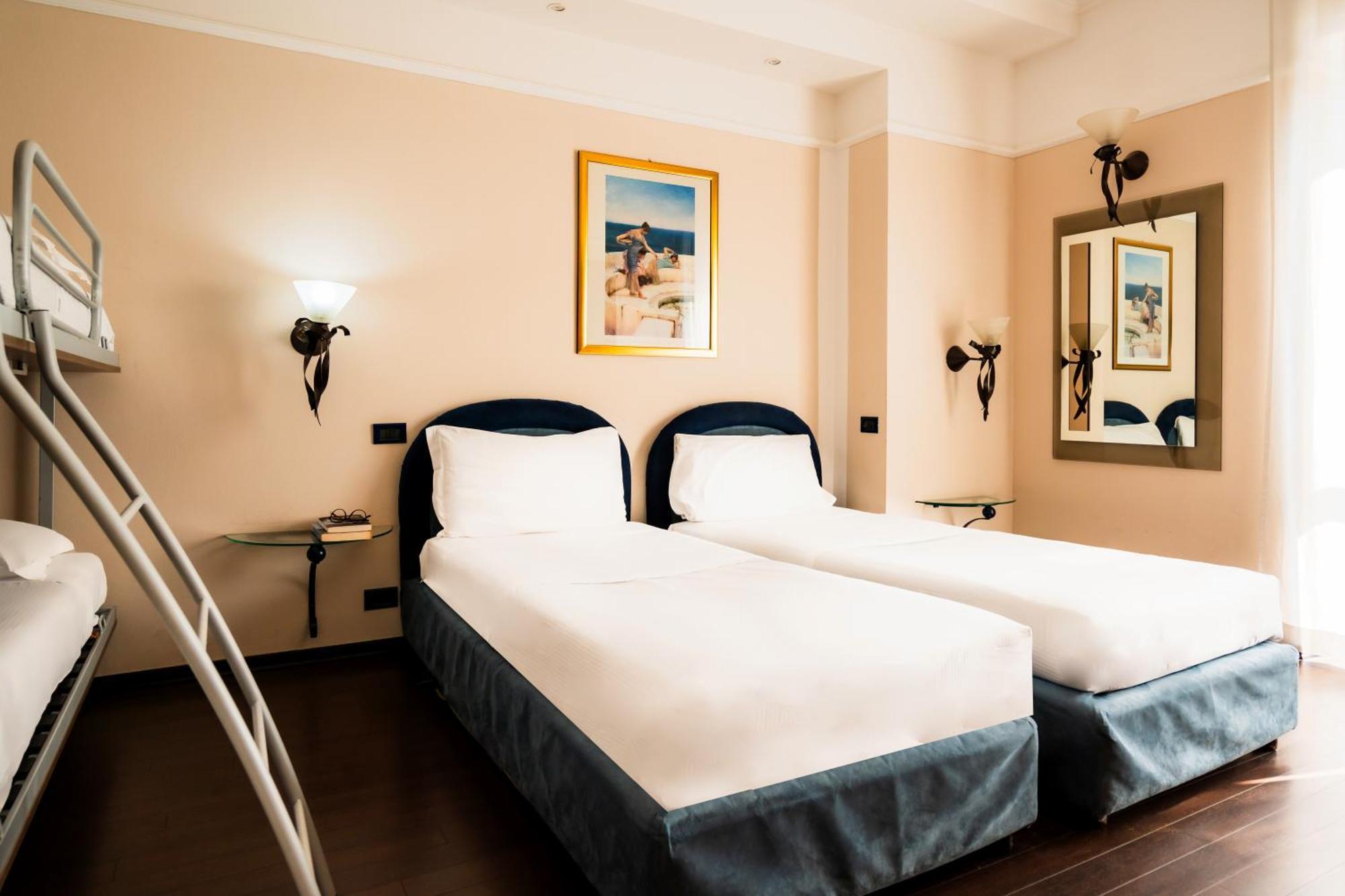Royal Centro Congressi Hotel 4*