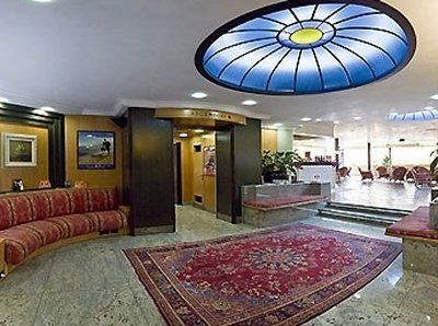 Royal Centro Congressi Hotel 4*