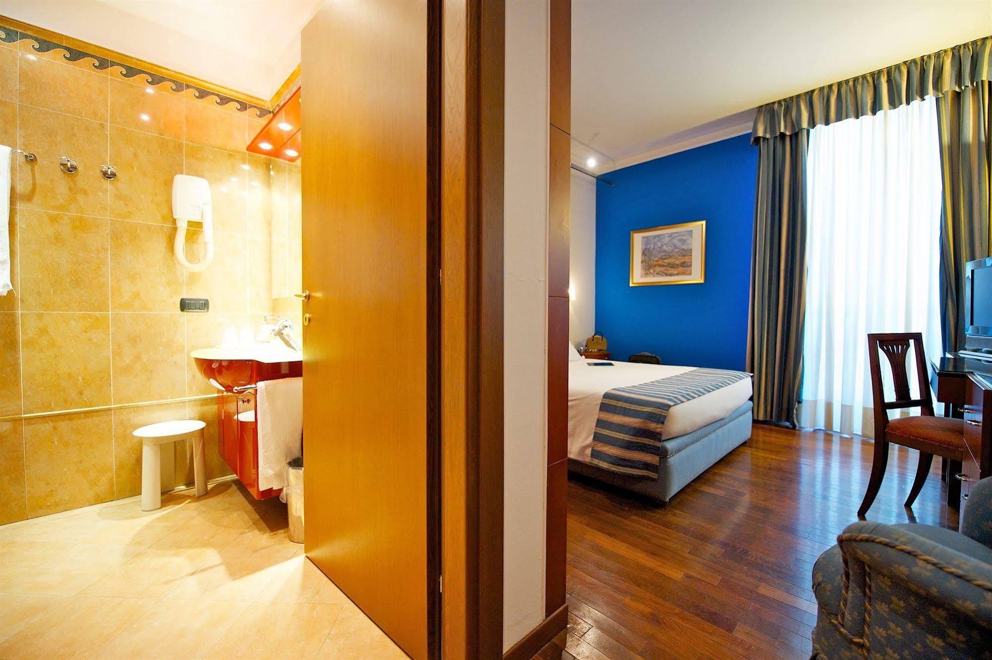 Royal Centro Congressi Hotel Turín