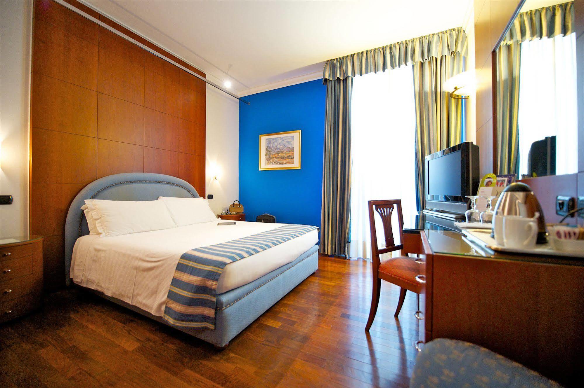 Royal Centro Congressi 4*